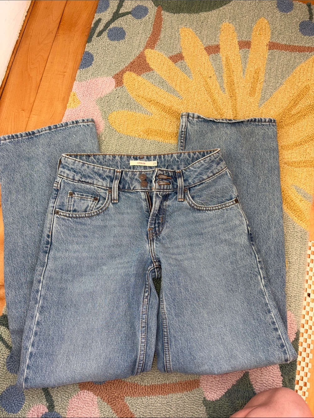 Levi’s Low Rise Straight Jeans
